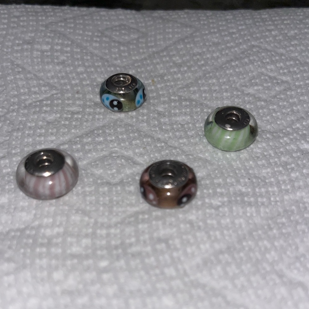 Set of 4 Pandora glass beads
